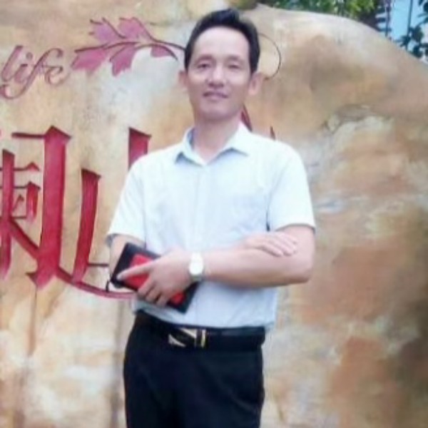 朱义成的照片