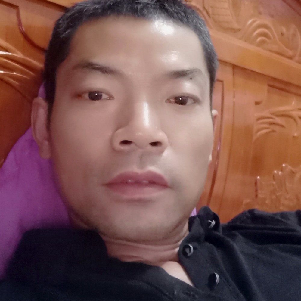 路人踏实的照片