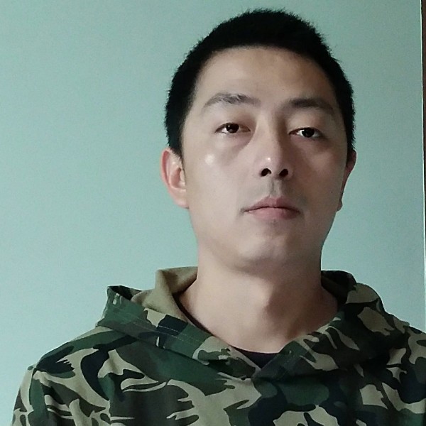 圣殿的皂荚树的照片