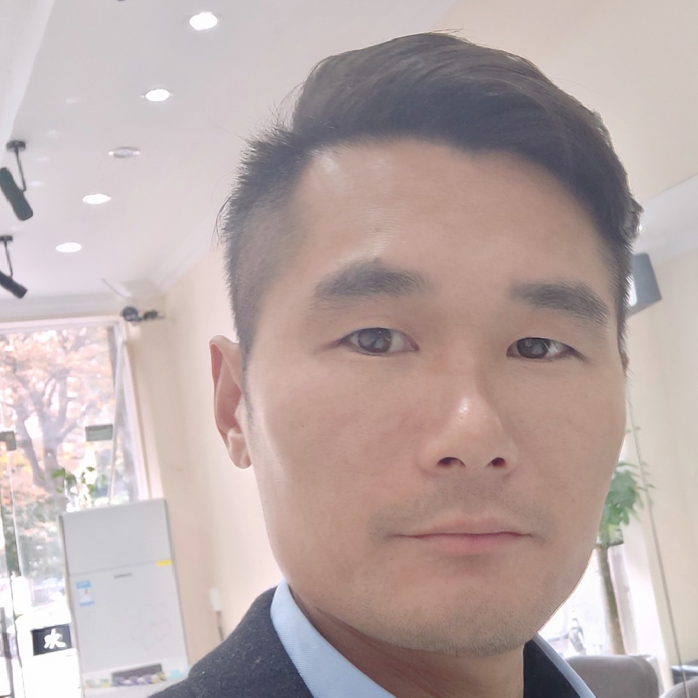 楚    天的照片