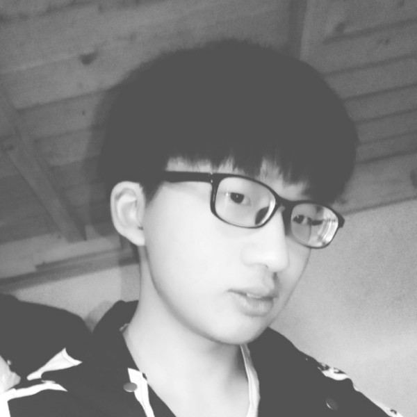 想人陪浅吻笑靥的照片