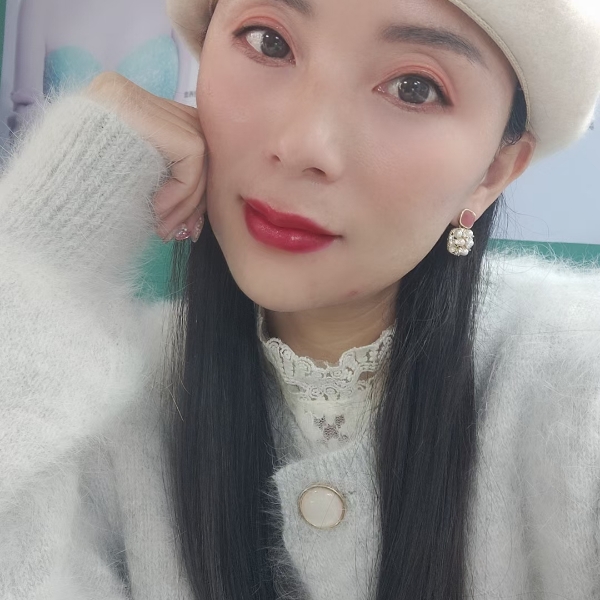 逐风迎优雅的照片
