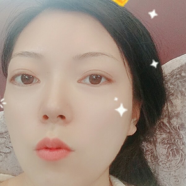 小小的悲伤的照片