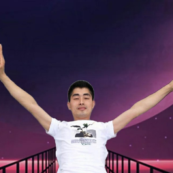 红牛相许认真的照片