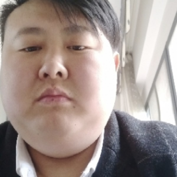 唐强怀虎的照片