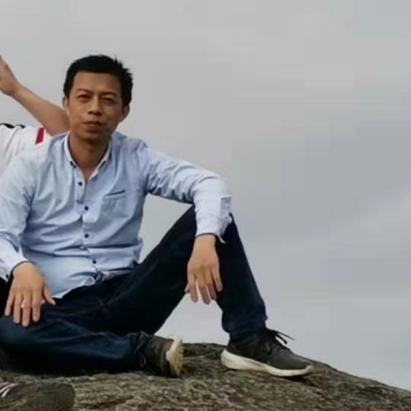 梦影迎自由的照片