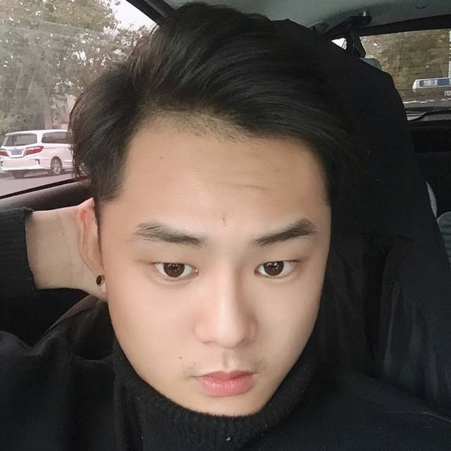 孤心浅吻深情的照片
