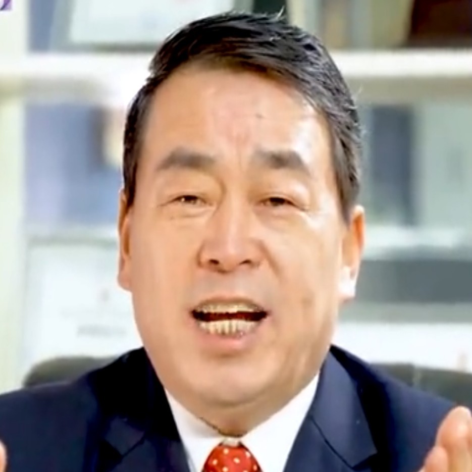 超短裙打愉快的照片