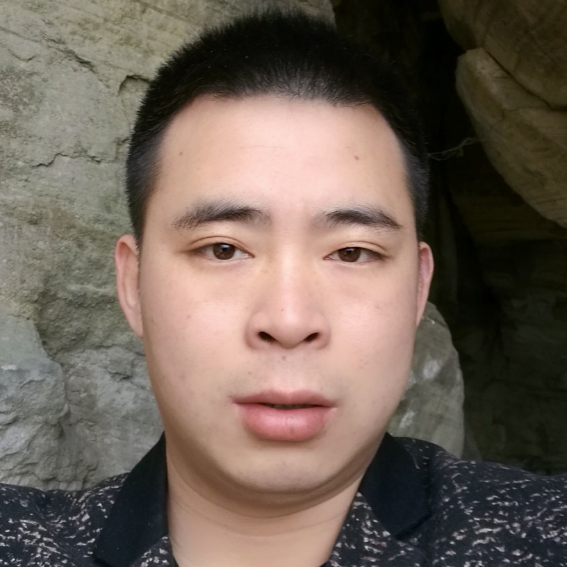 铃铛爱恋鲤鱼的照片