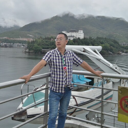 爱拼才会赢浩明的照片
