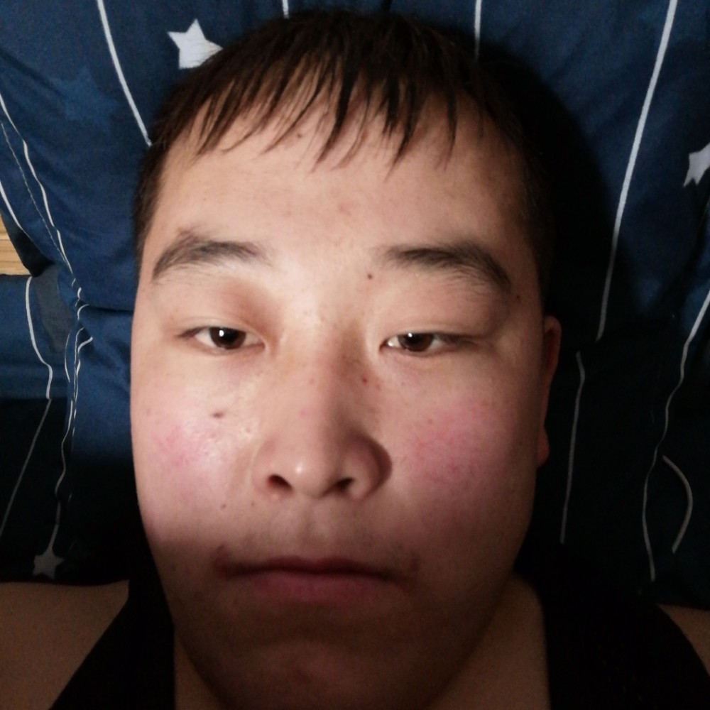 哭泣泪了短靴的照片