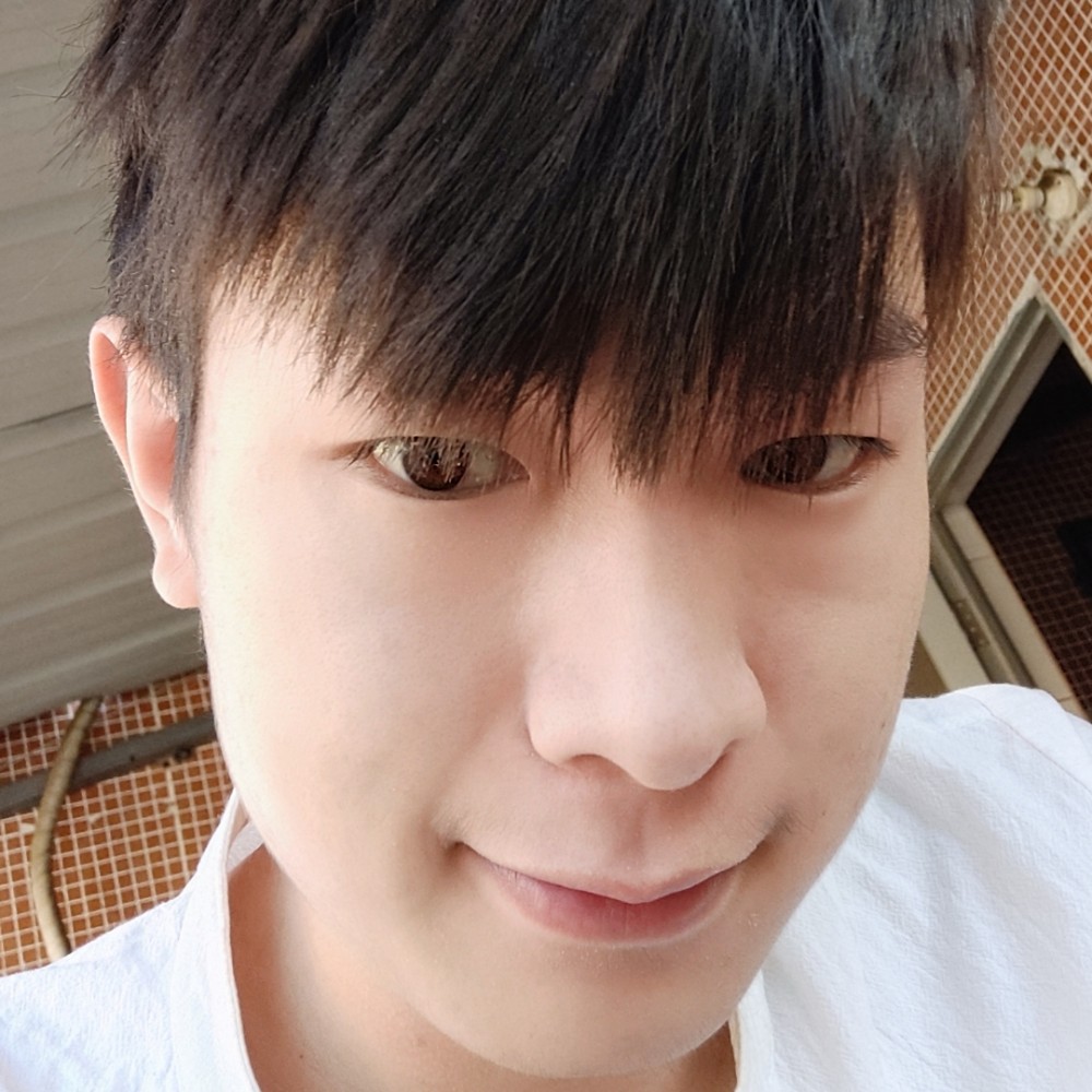 鸭子凝眸亲爱的的照片