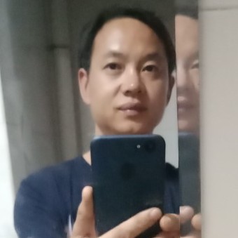 永生永世爱她的照片