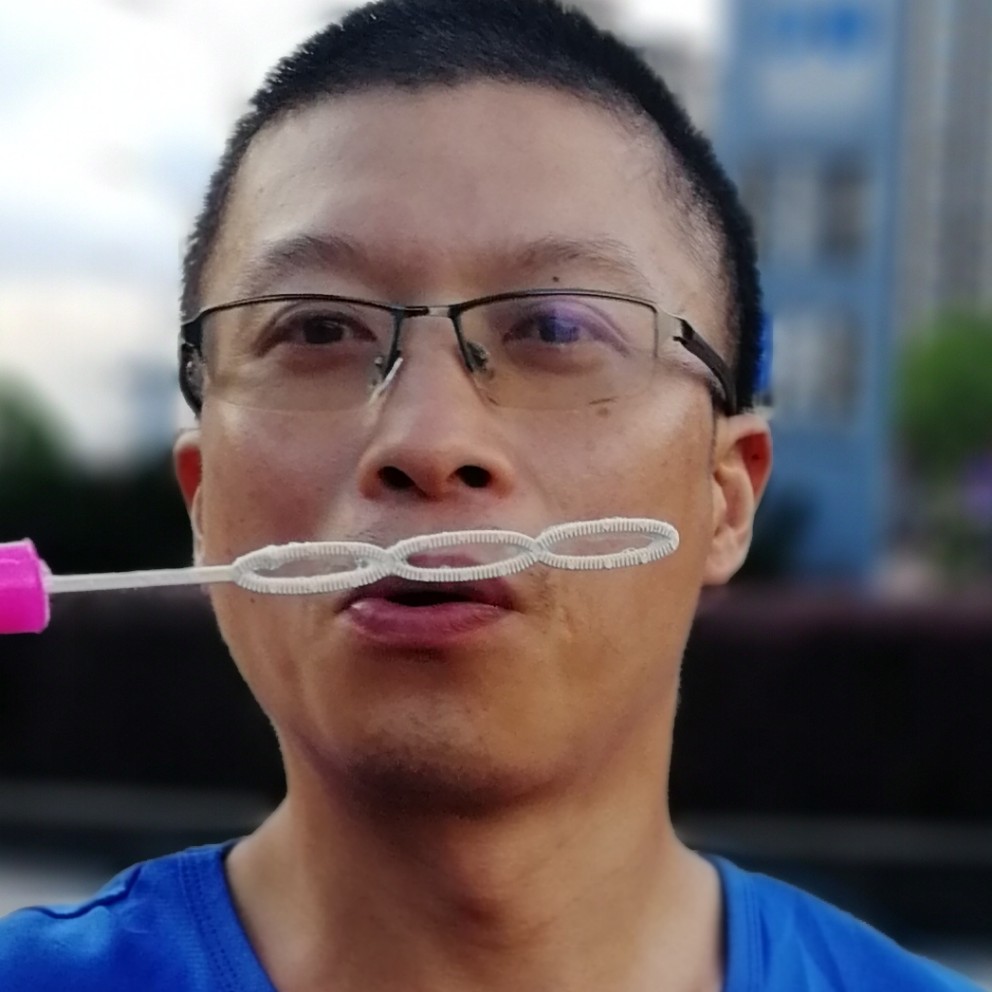锦瑟打痴情的照片