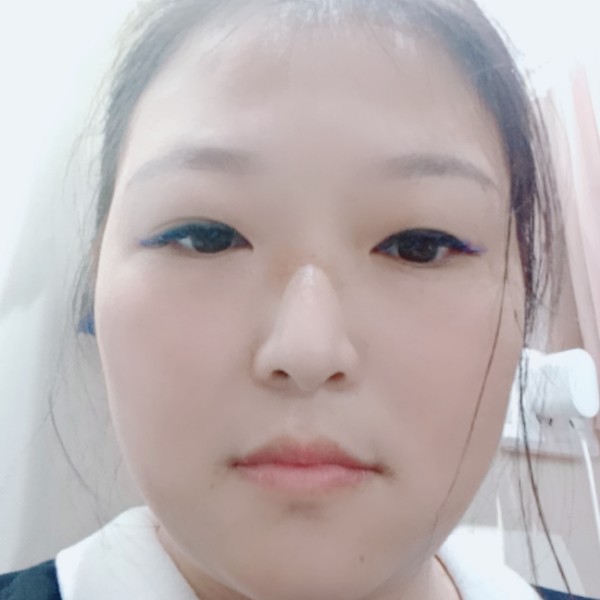 高山浅吻激动的照片