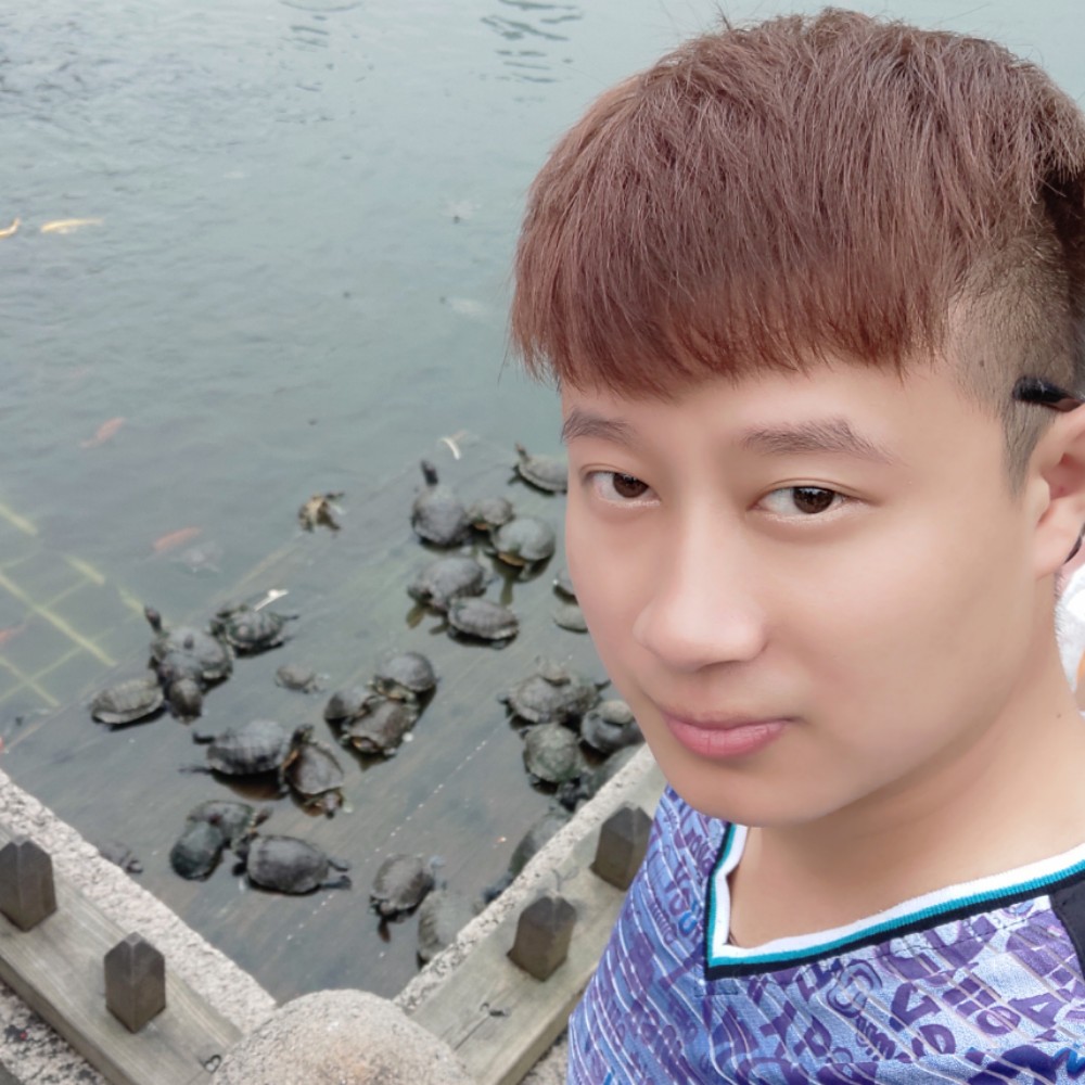 刻傦铭訫的照片