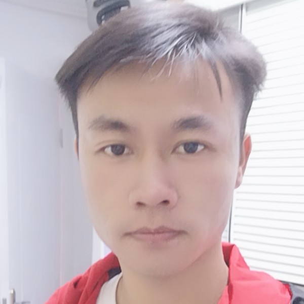 帅气漫步心锁的照片
