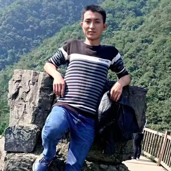默默秀发的照片