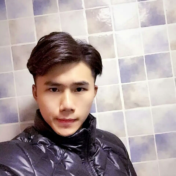 Y2的照片