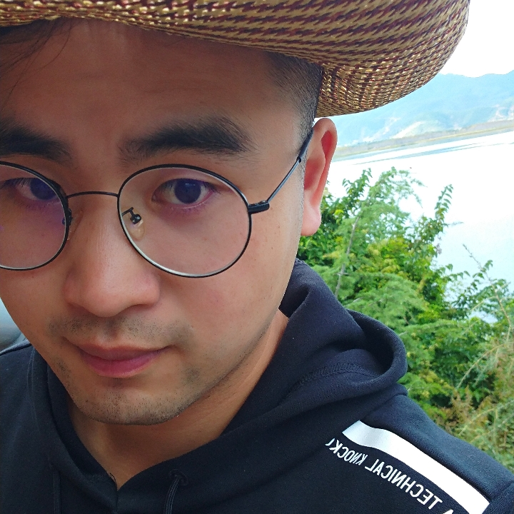 童话丶骗人的的照片