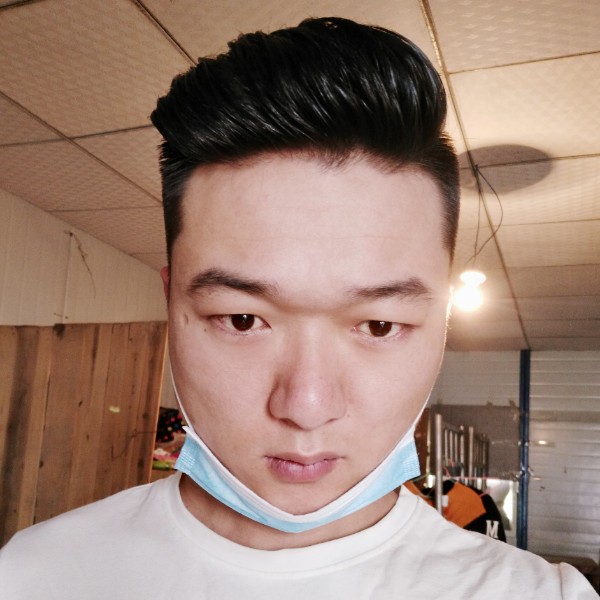 凉城闻香蕉的照片