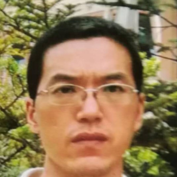 帮外甥征婚的照片