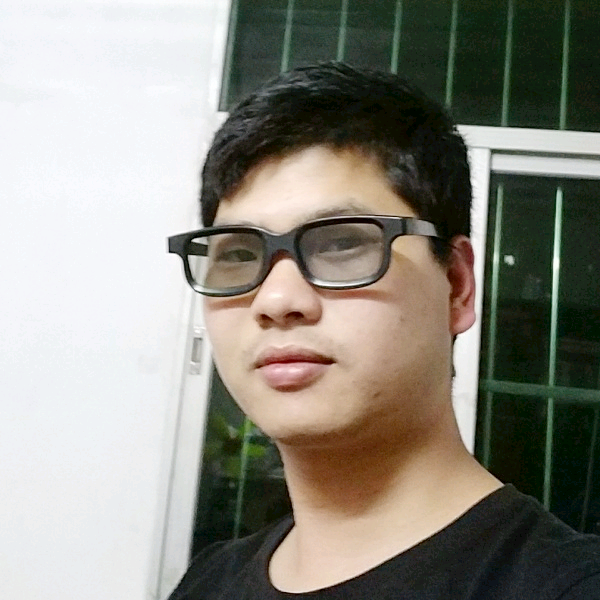 小松鼠斯文的照片