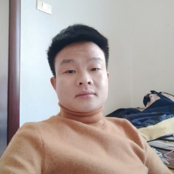 长颈鹿泪了神勇的照片