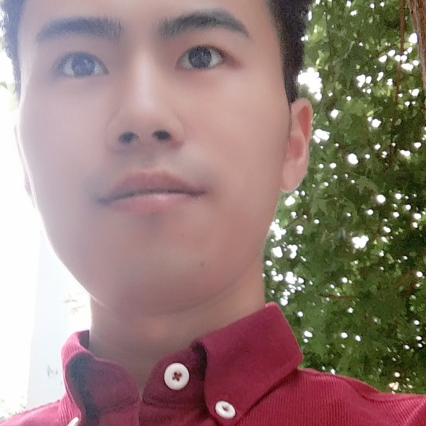 现实等于爱还是虚的照片