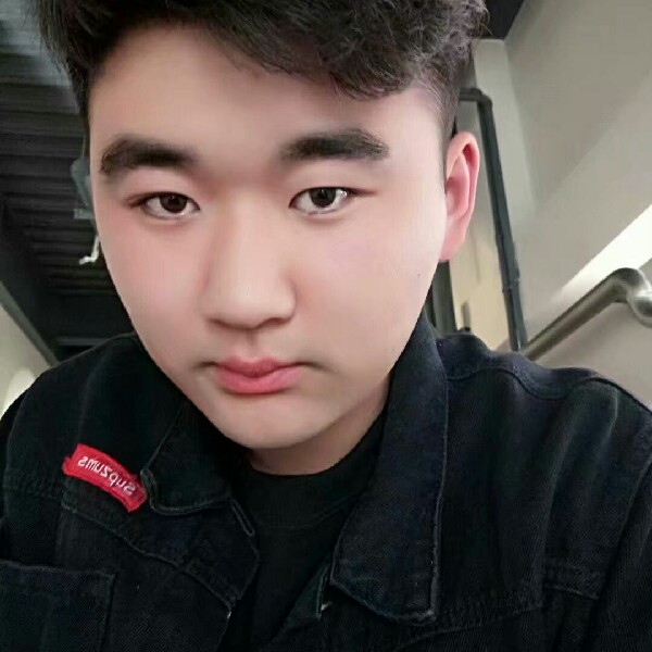 冷静枕头的照片