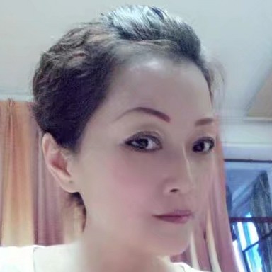 幸福倾心青花的照片