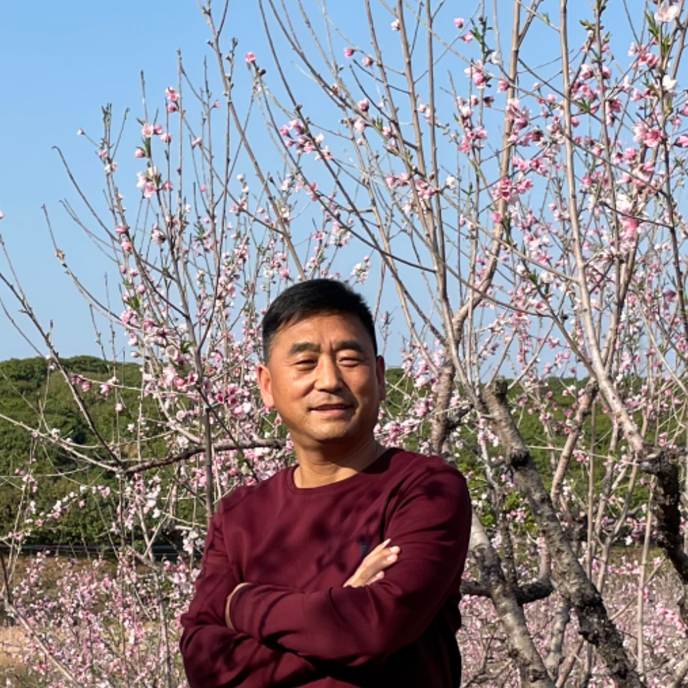 阿炭哥的照片