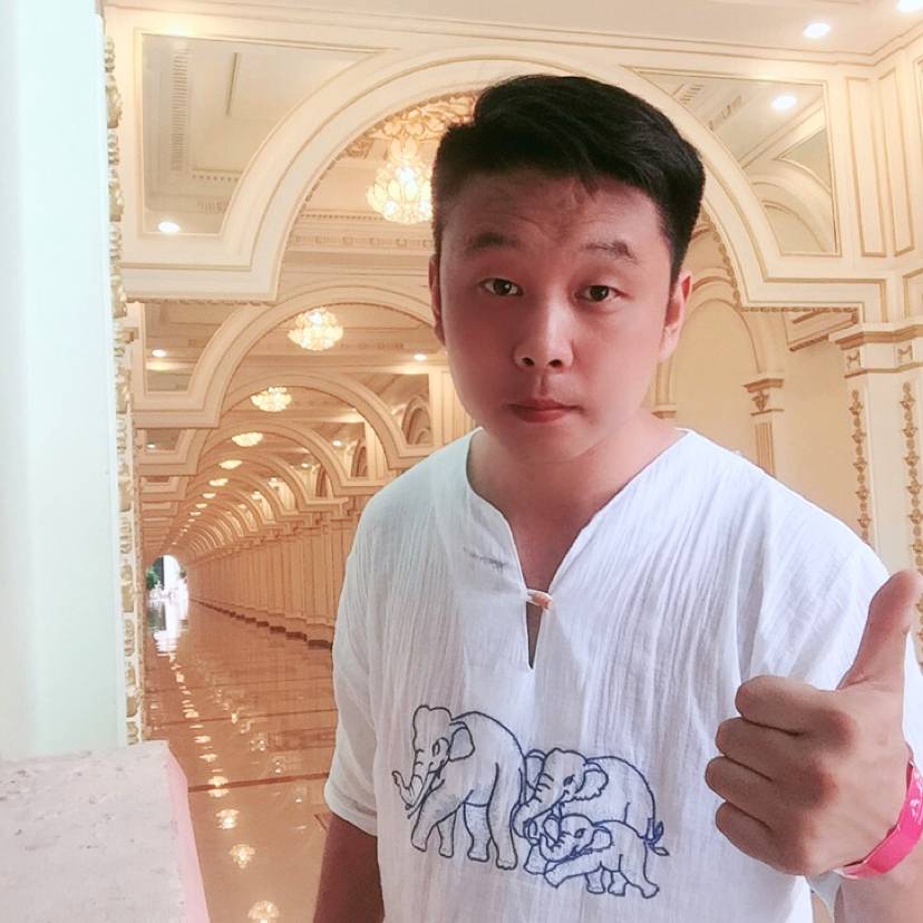 李彬CR7的照片