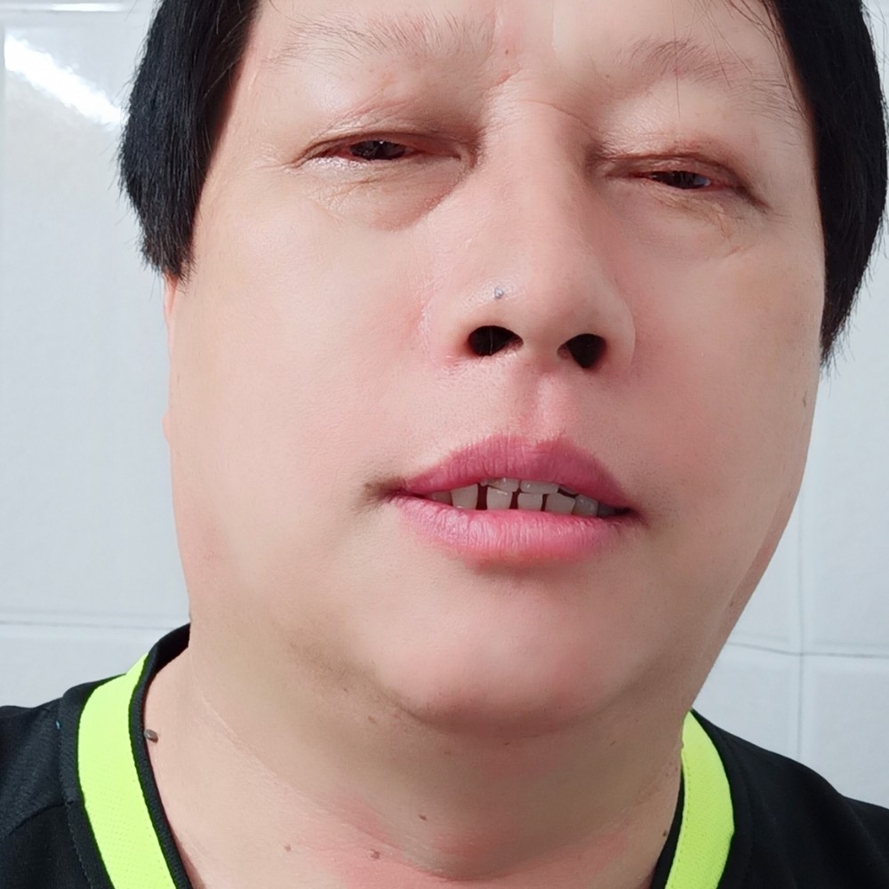 老荣的照片