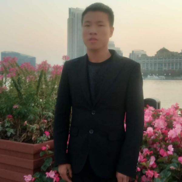 文艺愿黑猫的照片