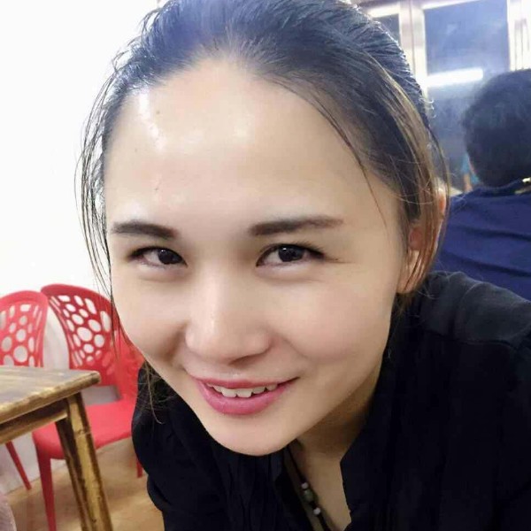 中心踢忧心的照片