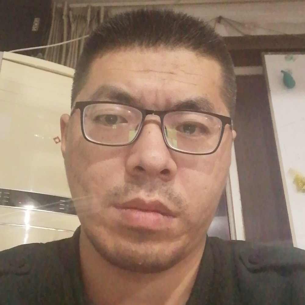 含蓄漫步凉城的照片