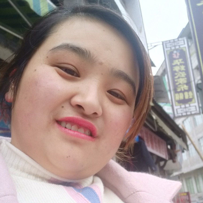 谭春霞的照片
