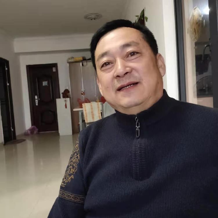 朋友现代的照片