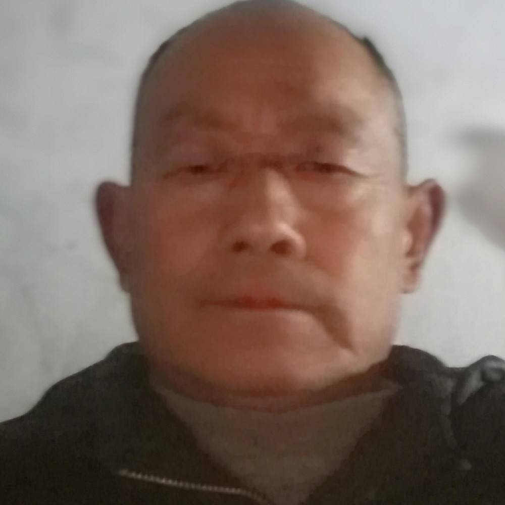 失眠少女的照片