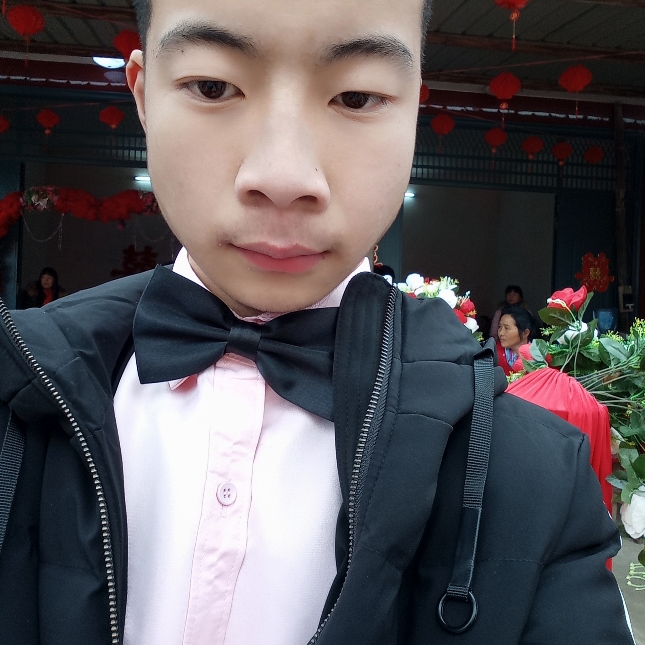 邓汝昕的照片