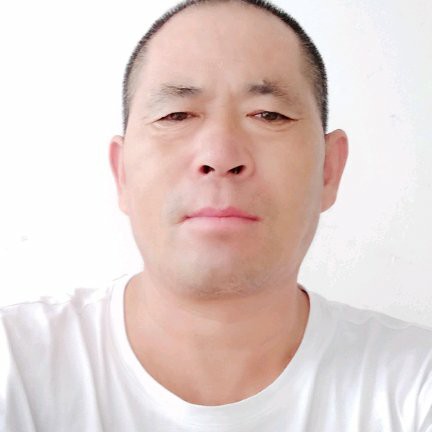 林新平的照片