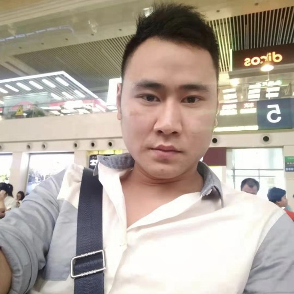 小唐呢的照片