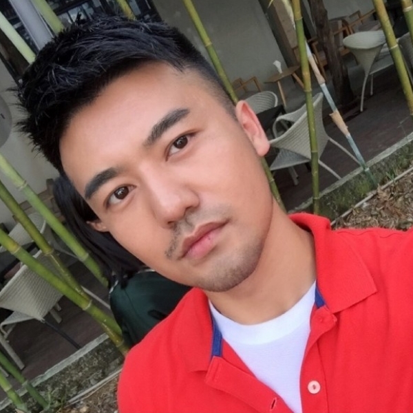 尔寂的照片