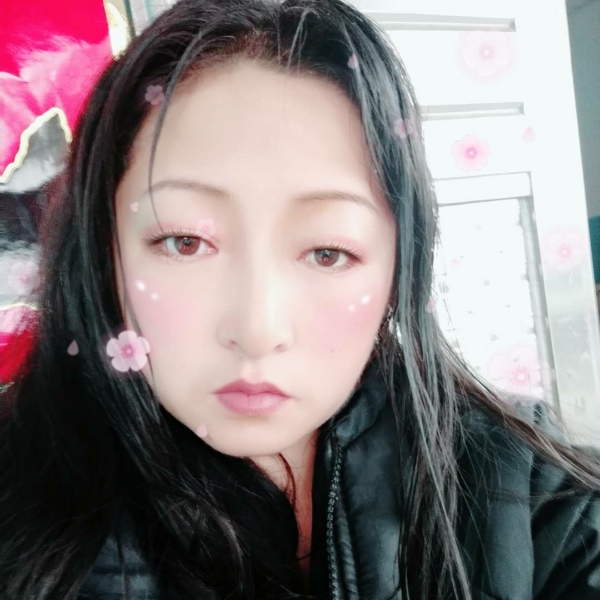 洪娟的照片