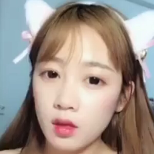 春梦妮子的照片