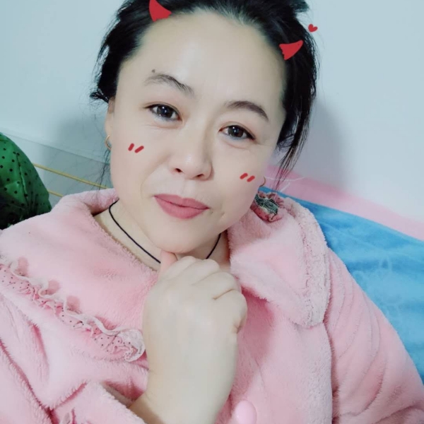 绿草飘逸的照片