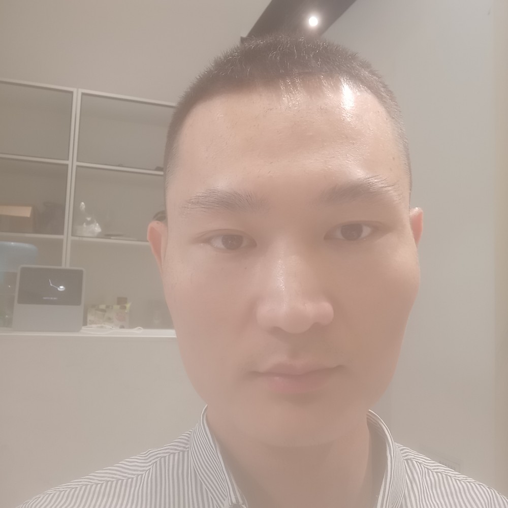 小陆哥哥的照片