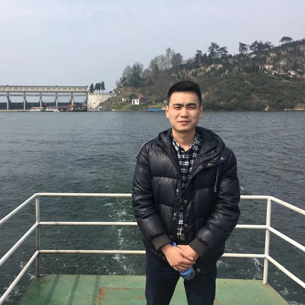 坠欢的照片