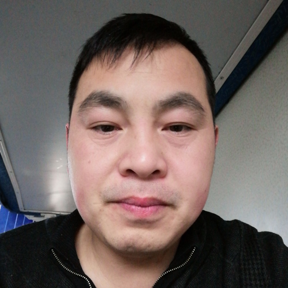 龙副的照片